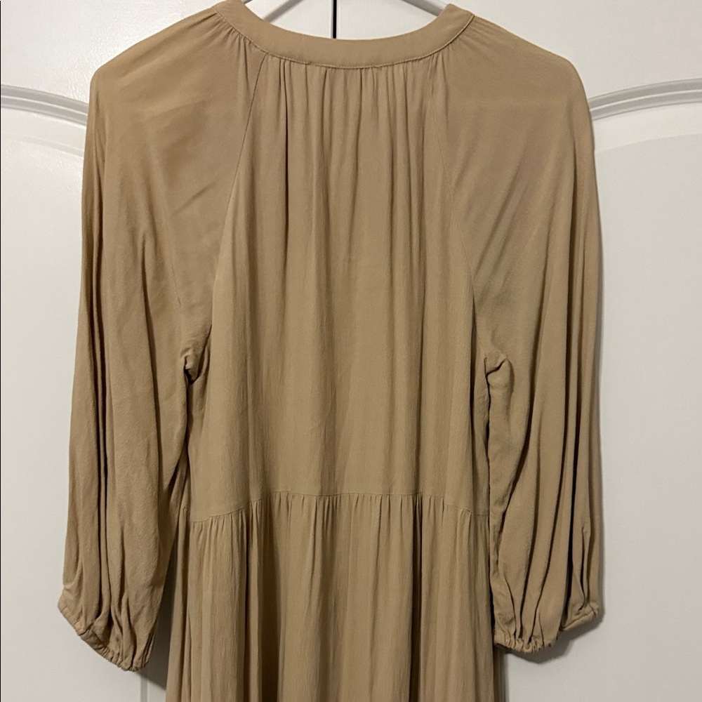 Gibson Latimer Three Quarter Sleeve Tan Dress - Picture 4 of 4